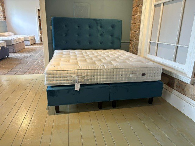 Vispring Vispring Victory Divan Set - Super King Size - Ex Display.