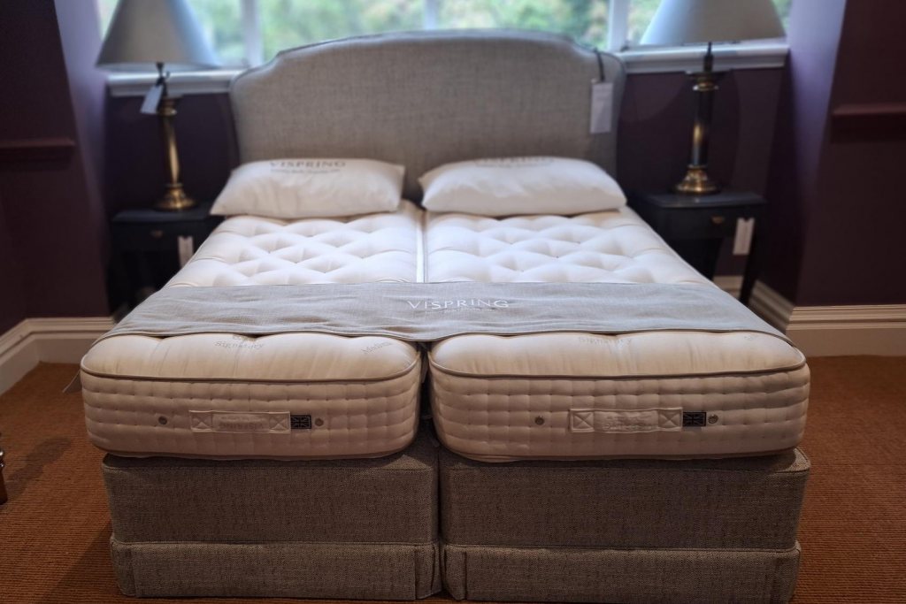 Vispring Ex-Display - Vispring Signatory Divan set - Superking Size