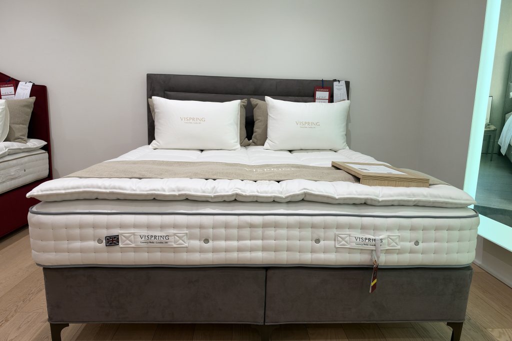 Vispring Ex-display - Vispring Kingsbridge Divan set - Superking Size