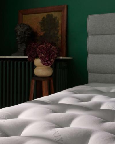Sleep beautifully with Vispring. Crafted from the finest soft cotton, hand-teased wool and durable po...