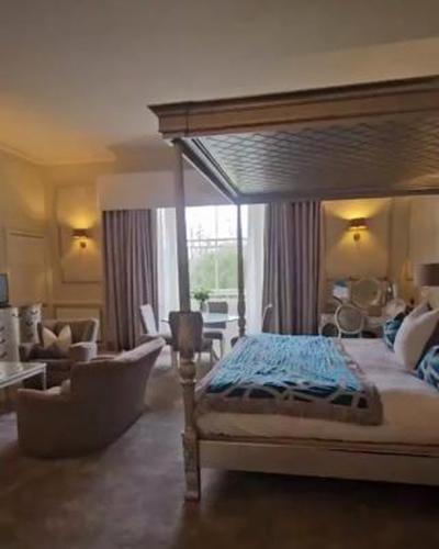 AS SEEN IN YOUR HOME: Carefully handcrafted from solid timber, the Georgian Leafed Four Poster exudes...